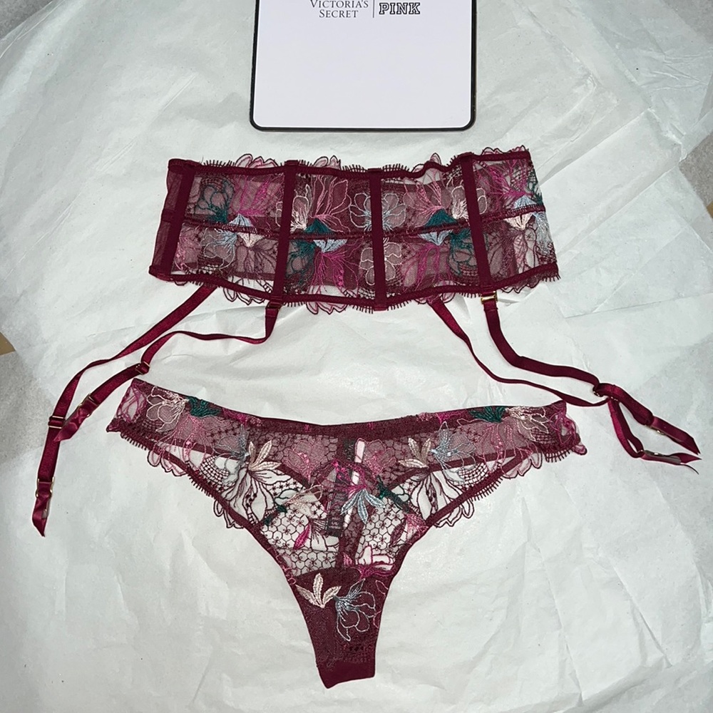 (L) 2pcs Victoria’s Secret Floral Embroidered Set Garter and Thong Panty
